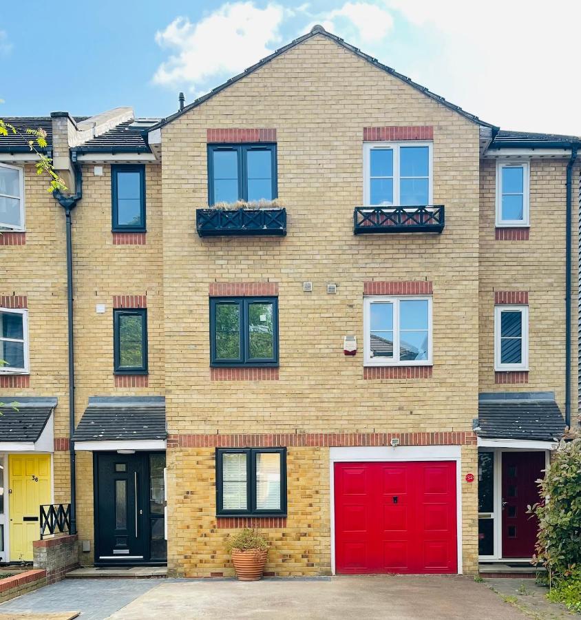 Riverside Premium Double Room Garden View E14 Londra Dış mekan fotoğraf
